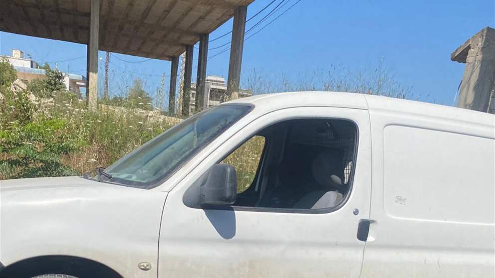 مراسل الجديد: مسيّرة إسرائيلية تستهدف "رابيد" في بلدة قلاويه بالقرب من مبنى المدرسة الرسمية ونجاة السائق 